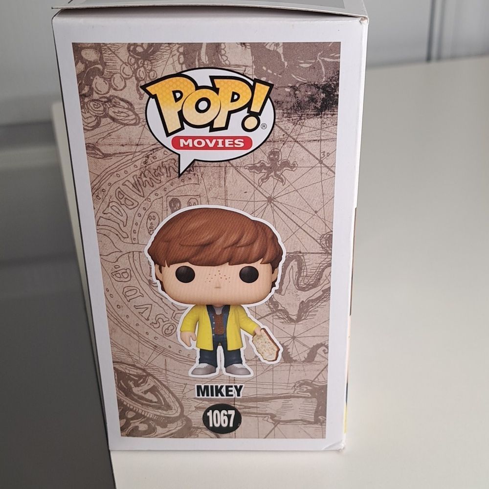 The Goonies Mikey Vinyl Figure POP! - Picture 3 of 6